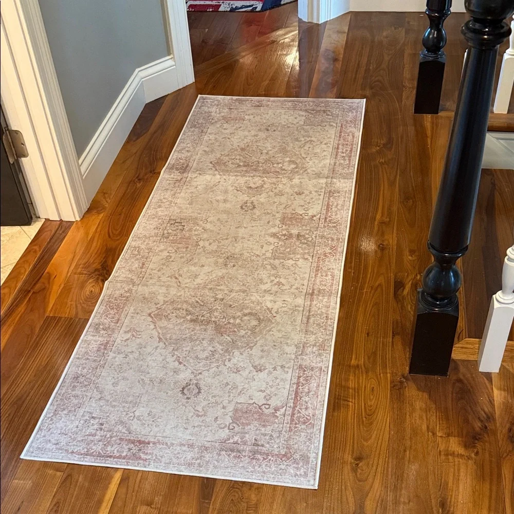 Elegant Cream and Pink Runner Rug